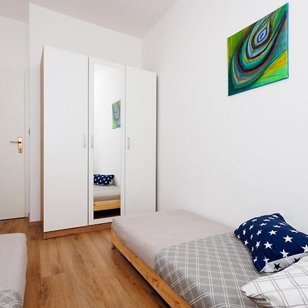 Summer Breeze Apartment - Quiet Place With A Spectacular View And A Garden 希贝尼克 外观 照片